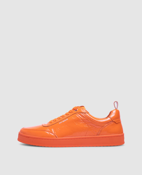Court M AX Herren Sneaker Orange aus Lackleder
